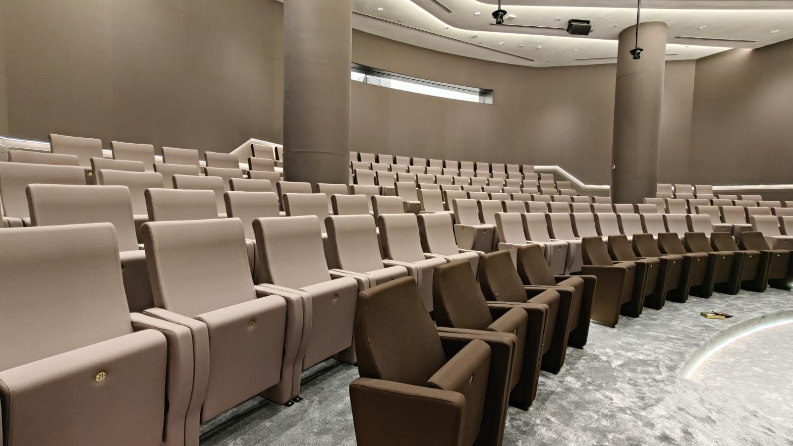 Etisalat HQ Auditorium VIP from Audia Italy